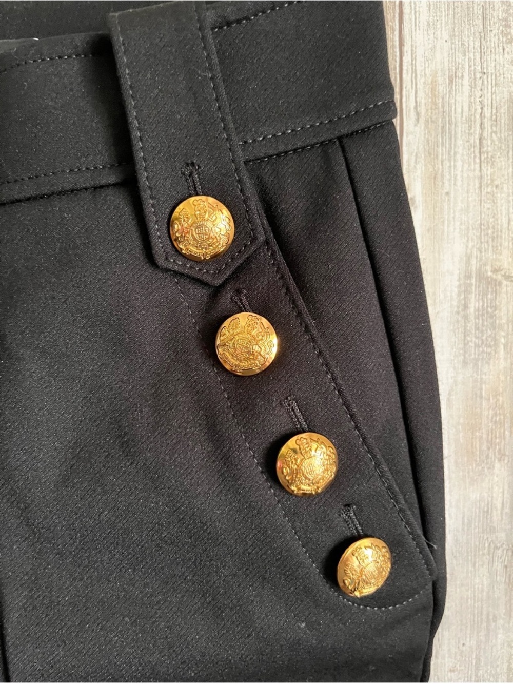 WHBM Jolie Luxe Stretch Black Gold Button Ankle Pants NWT Size 4 - Picture 4 of 7